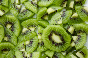 Slices of kiwi fruit
