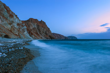 January morning on the shore of the cold sea.