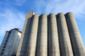Concrete silo