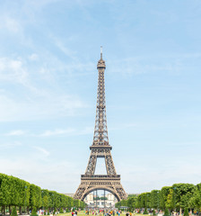 Fototapeta na wymiar Panorama of Eiffel Tower