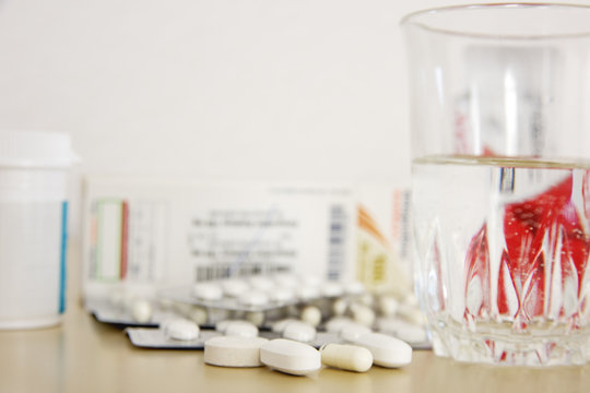 gros plan sur comprim&eacute;s g&eacute;n&eacute;rique