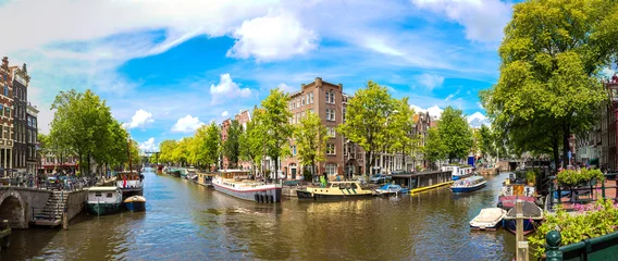 Keuken spatwand met foto Kanaal en brug in Amsterdam © Sergii Figurnyi