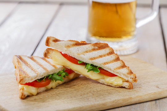 grilled sandwich toast with tomato and cheese