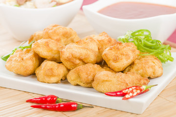 Chilli Chicken - Battered chicken with chilli sauce & fried rice