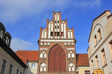 Fototapeta na wymiar Teterow: Malchiner Tor (14. Jh.. Mecklenburg-Vorpommern)