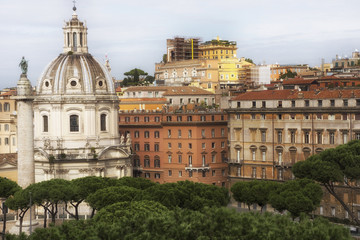 Fototapeta na wymiar Chiesa Cattolica SS. Nome di Maria am Trajansforum,Rom,Italien
