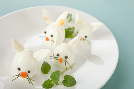 Lustige Hase,Eier