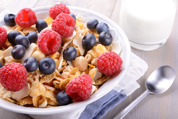 Muesli with soft fruits