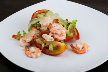 Shrimps with aloe vera salad