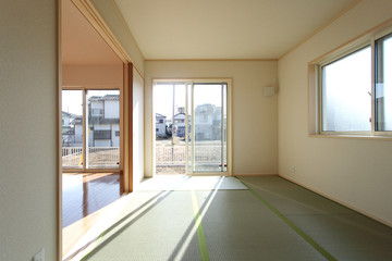 洋風和室　6帖　戸建て住宅続き間　施工例