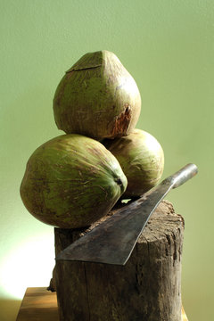 coconut peeling