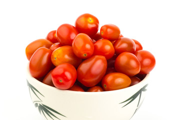 Fresh tomatoes in the bowl