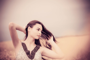 Fototapeta premium brunette beautiful girl outdoor