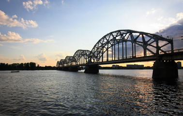 Fototapeta na wymiar Railway-bridge in Riga