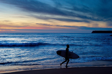 Fototapeta na wymiar Ocean, surfer, Portugal