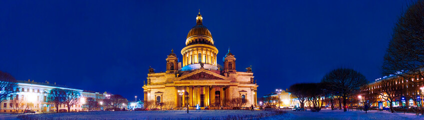 Fototapeta na wymiar Panorama St. Isaac's Cathedral Saint-Petersburg, Russia. January