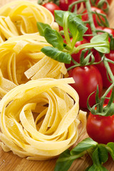 frische hausgemachte  tagliatelle 