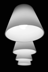 4 lampes