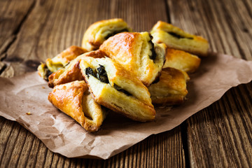 Spinach and cheese puff pastries