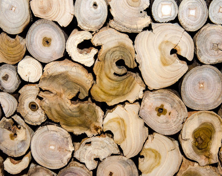 Holz: Brennholz, Holzstapel, Recycling f&uuml;r M&ouml;bel :)