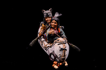 Obraz premium North American Indian Canoe Statue