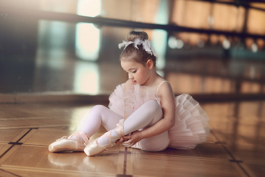 Toddlers Ballet Images – Browse 3,356 Stock Photos, Vectors, and Video |  Adobe Stock