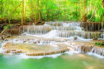 Panele Szklane Podświetlane  Poziom szósty wodospadu Erawan w prowincji Kanchanaburi w Tajlandii