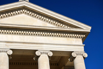 Palais de justice façade et colonnade