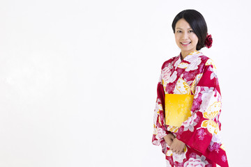 コピースペース　浴衣姿の女性