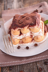 tiramisu cake