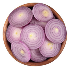 Obraz na płótnie Canvas Red onion slices in a wooden bowl on a white
