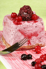 Wild berries bavarian cream (bavarese)