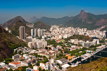 Naklejka premium Skyline of Rio de Janeiro with Corcovado Mountain