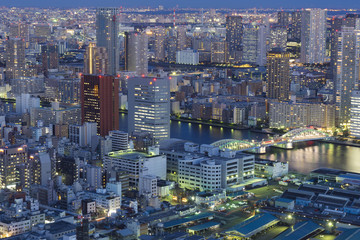 大都市東京イメージ　築地　晴海　豊洲　月島　方面　多くのタワーマンションが建ち並ぶ　夜景