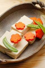 高野豆腐の含め煮