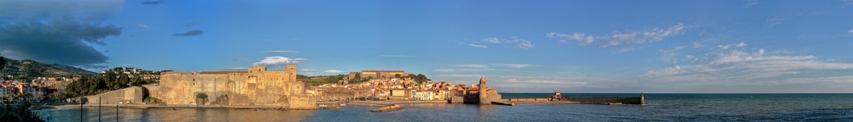 Fototapeta na wymiar Collioure - Port