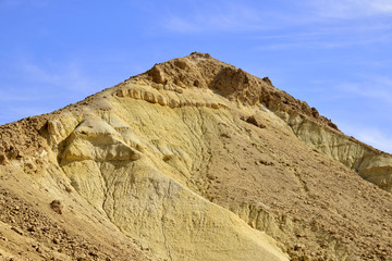Fototapeta na wymiar Cone mountain in Negev desert.