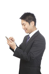 スマホ／男性ビジネスマン