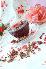 Rose petals tea