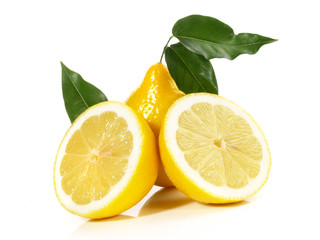 Zitrone mit Blätter