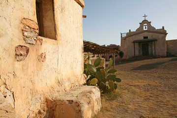 iglesia pueblo oeste almería mejico 0534-f15 - obrazy, fototapety, plakaty