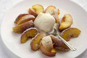 Caramel apples with ice cream