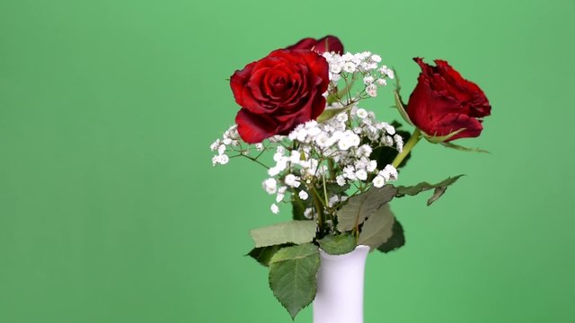 Rosenstrau&szlig; in Drehbewegung, Video in full HD, 30 fps