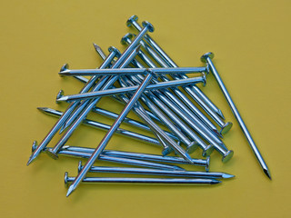 Stahlnägel