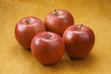 りんご　Apple