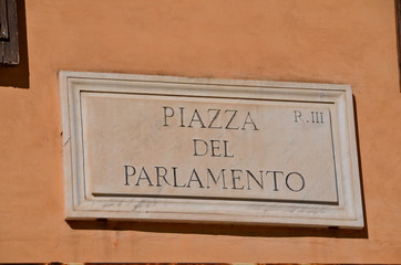 Piazza del Parlamento in Rome