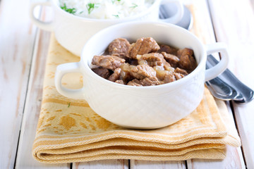 Beef pieces in gravy