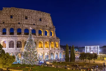 Tuinposter Colosseum in Rome met Kerstmis tijdens zonsondergang, Italië © norbel