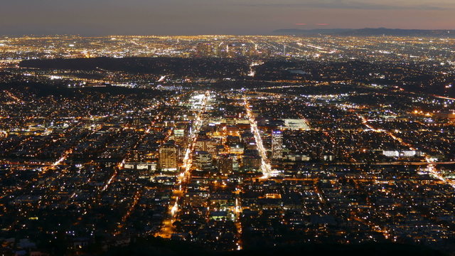 Glendale and Los Angeles Dusk to Night with Zoom In