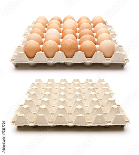 Wieviel ü Eier Sind Auf Einer Palette "Eierpalette - voll und leer" Stockfotos und lizenzfreie Bilder auf